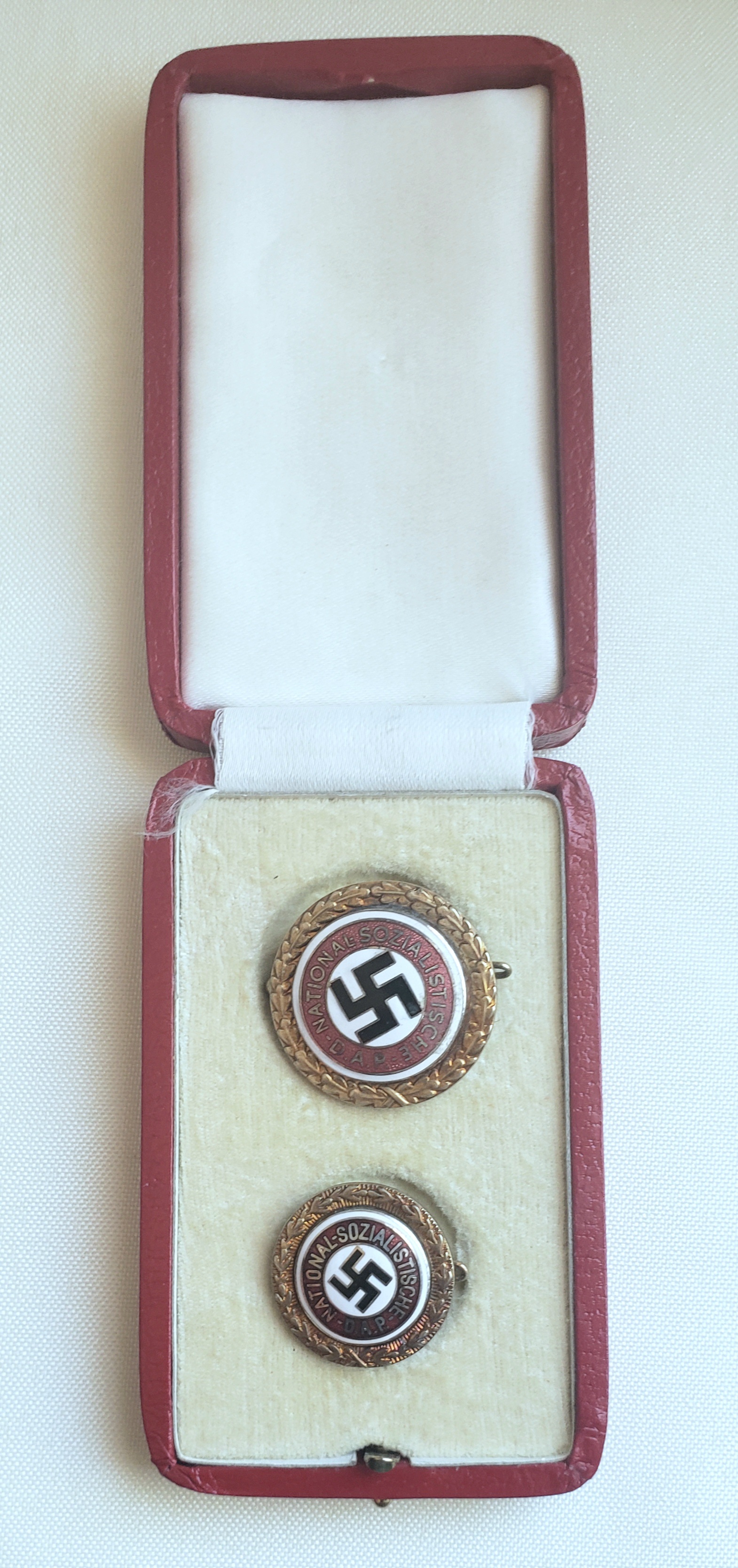 Political Organizations: NSDAP , SA, HJ,RAD.