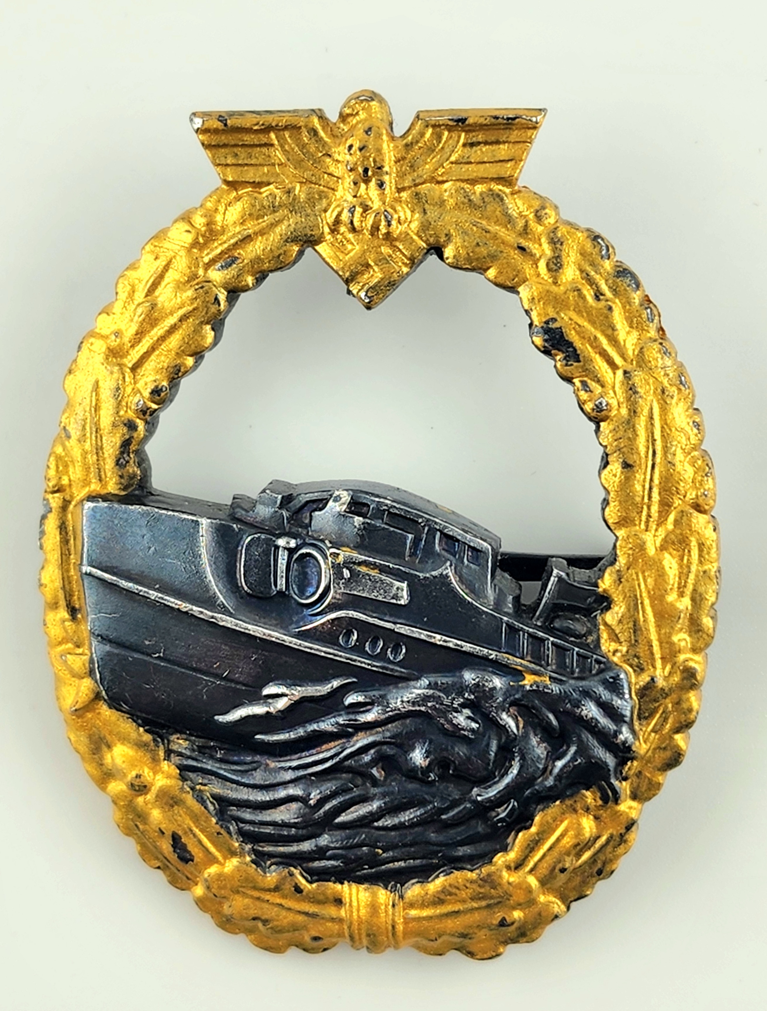 Kriegsmarine Badges , Insignia , related items.