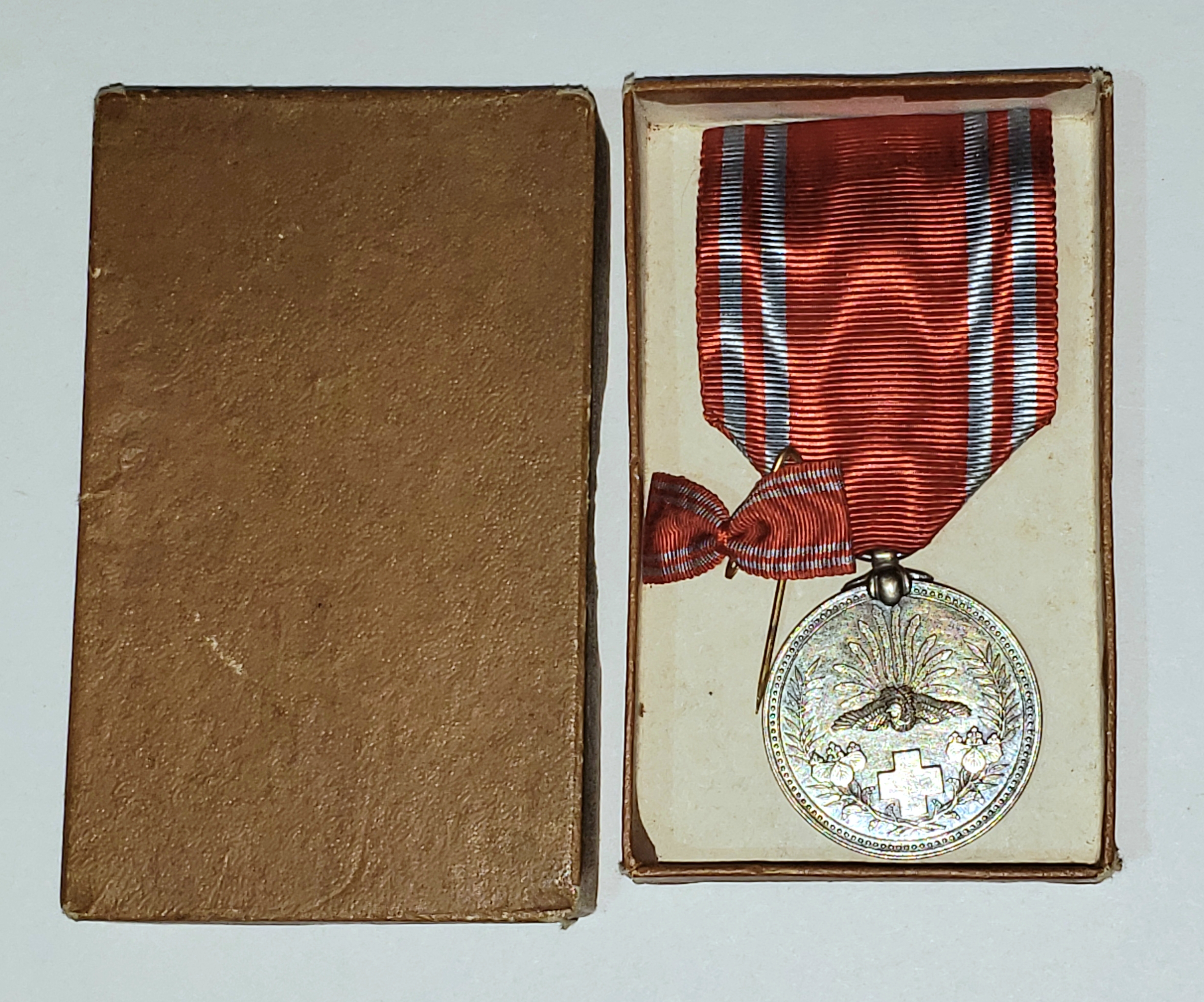 Japan Red cross medal 