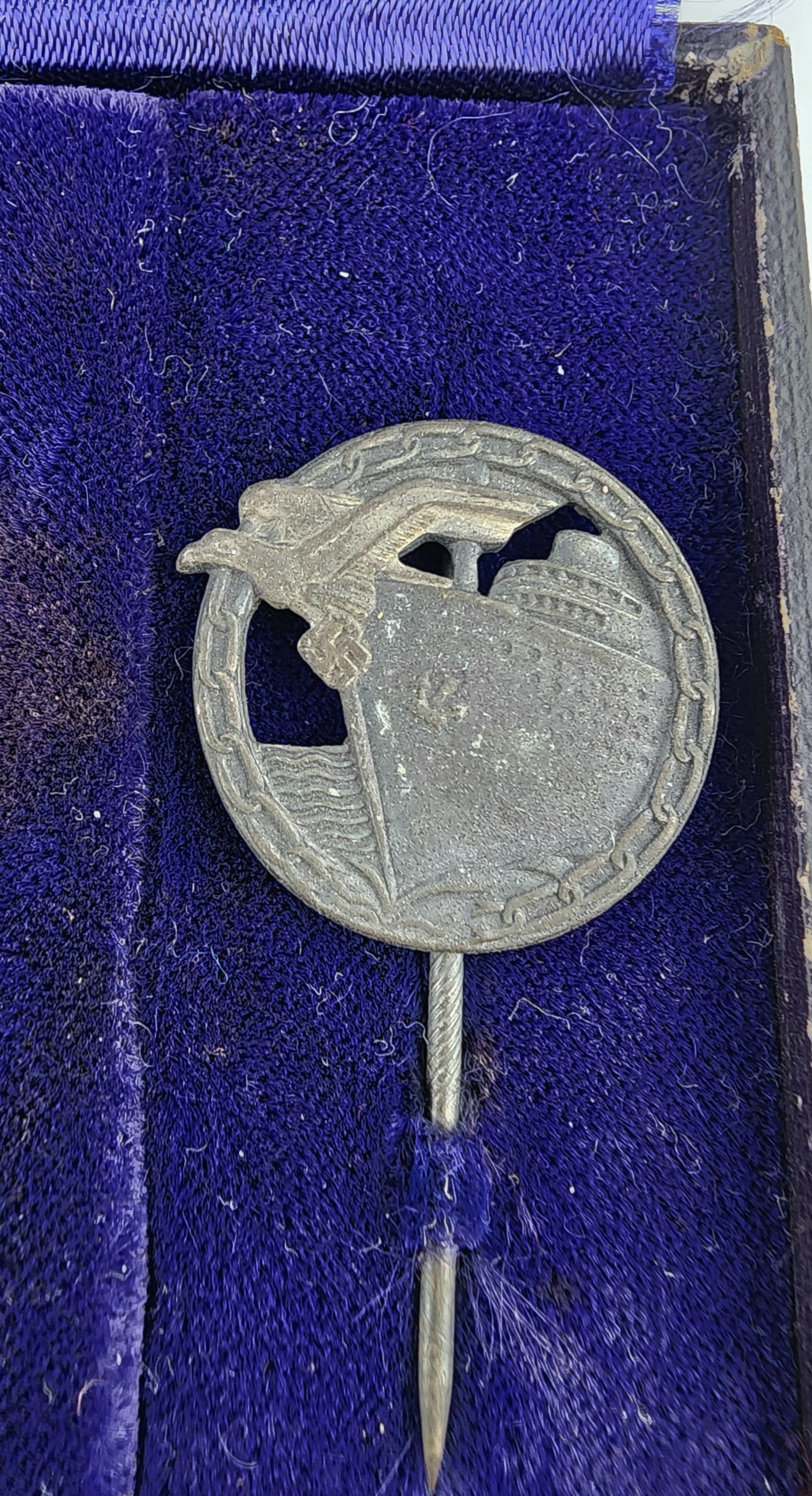 Kriegsmarine Badges , Insignia , related items.