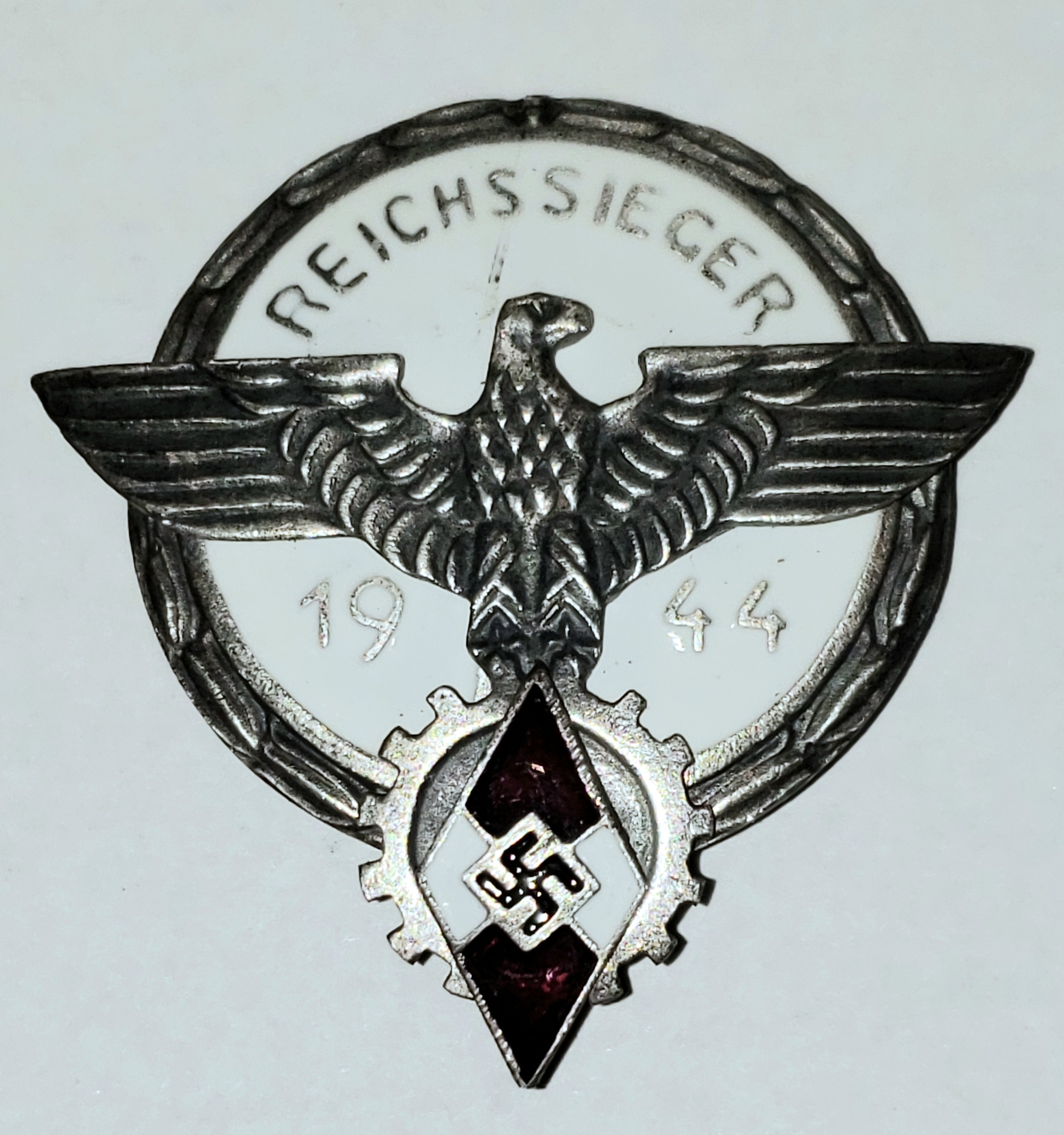 Reproduction 1944 National HJ competition Badge. 