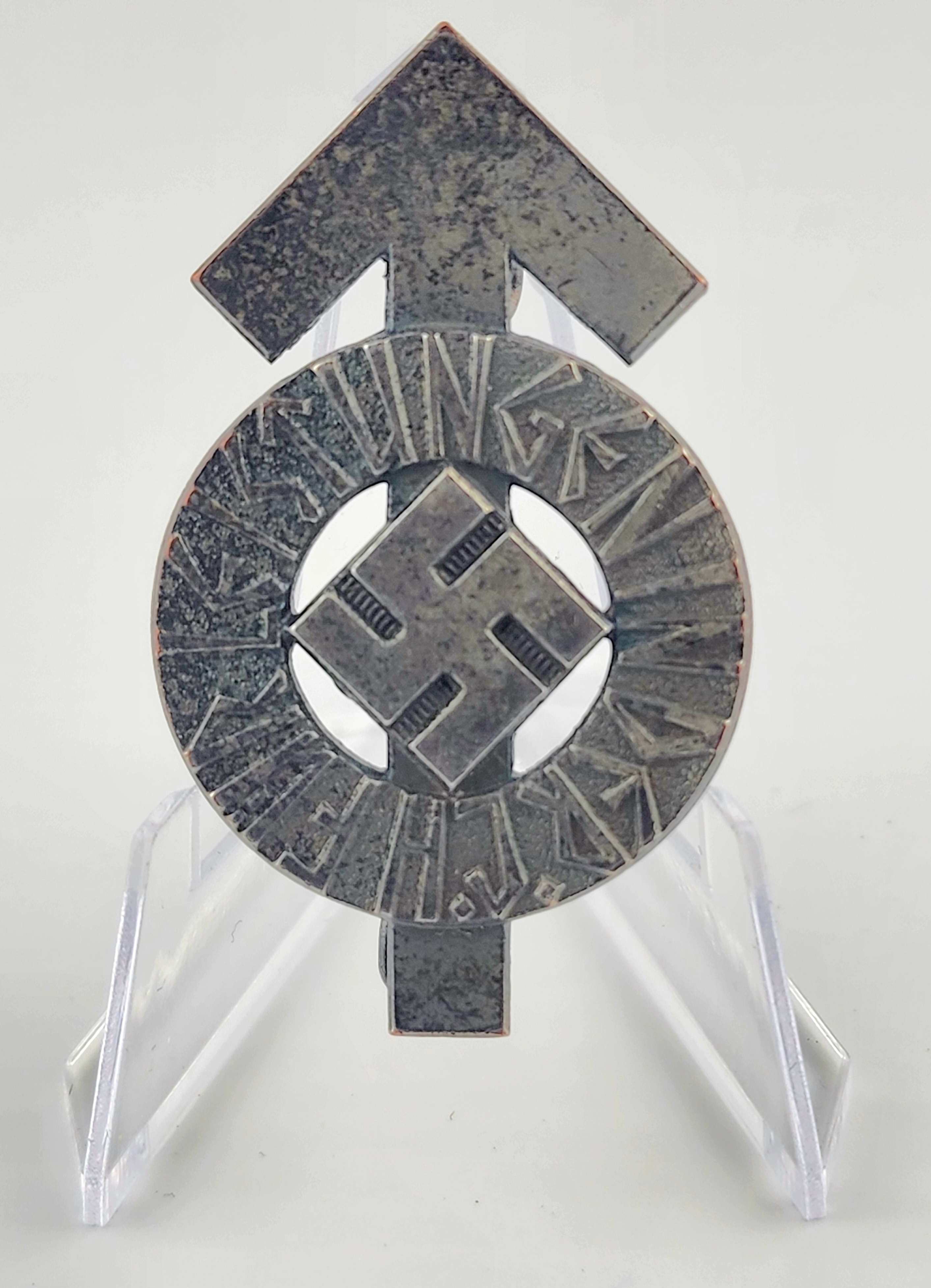 Political Organizations: NSDAP , SA, HJ,RAD.